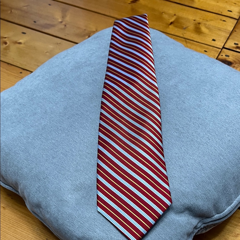 Brooks Brothers Rust Striped Silk Tie with White and Blue Accents classic preppy